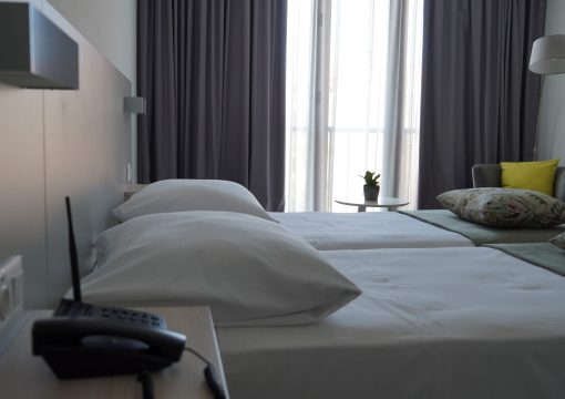 Quarto Simples (Single Room)