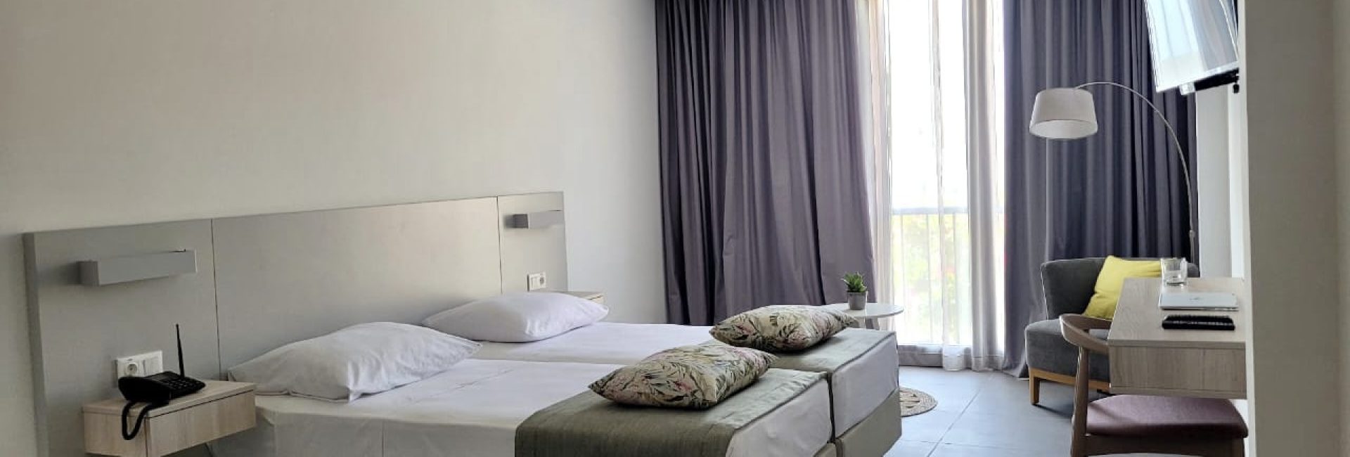 Quarto Simples (Single Room)